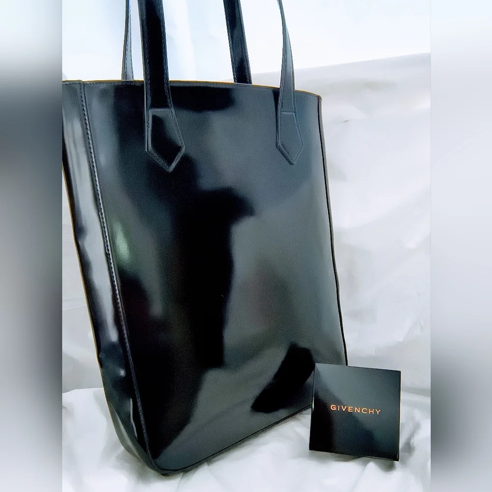 BUNDLE: Givenchy‎ Bracelet, Matching Earrings, Parfume Tote, & Hoop Earrings